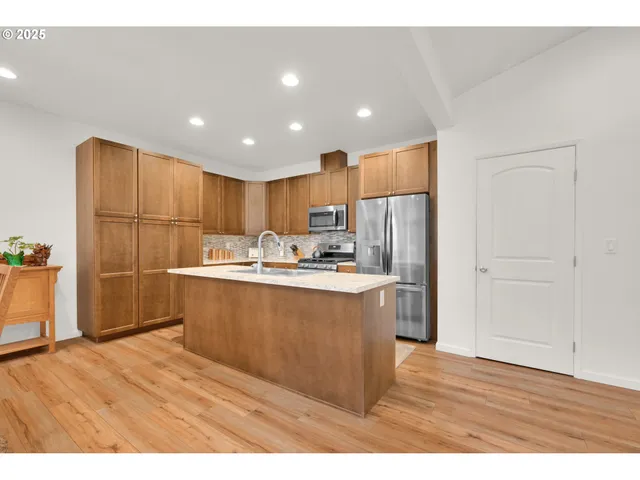 $525,000 | 3825 Brighton Avenue, Eugene, OR 97405