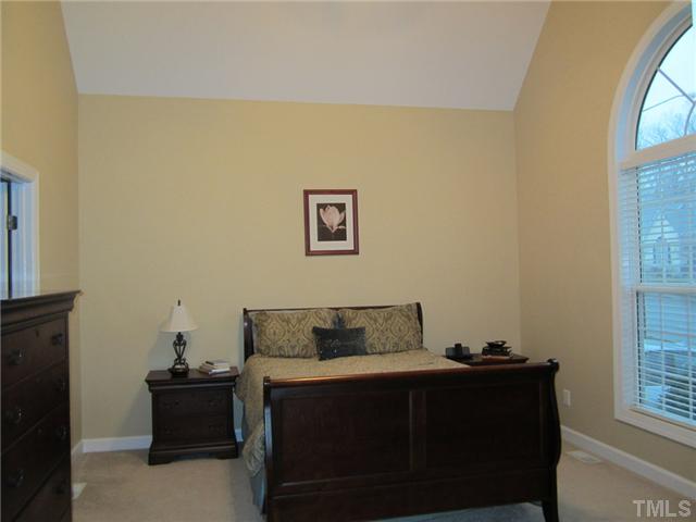 6405 Nowell Pointe Drive Raleigh, NC 27607 - Photo 11 of 19 Great size owners suite.