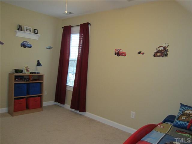 6405 Nowell Pointe Drive Raleigh, NC 27607 - Photo 15 of 19 Large secondary bedroom.