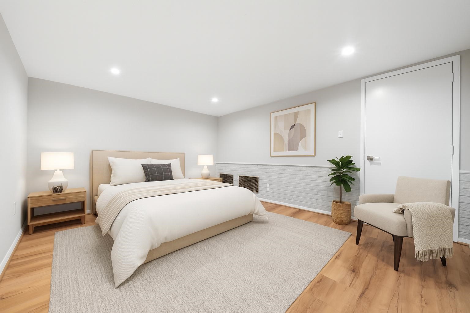 3141 Bissonnet Street Houston, TX 77005 - Photo 13 of 45 a bedroom with a bed and a chair