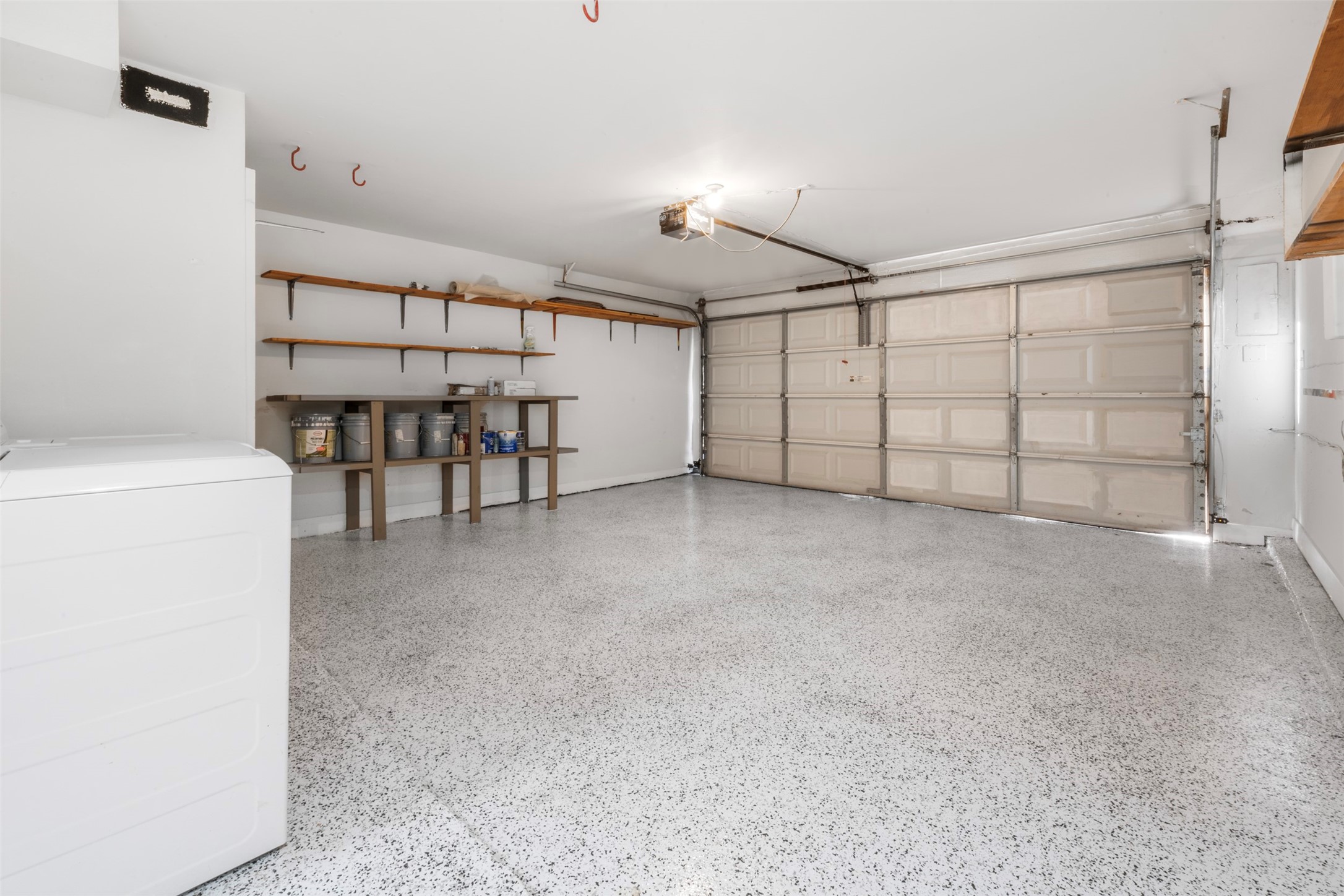 3141 Bissonnet Street Houston, TX 77005 - Photo 15 of 45 a view of a garage