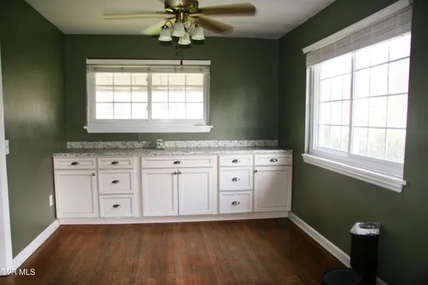 $199,900 | 612 Oakwood Avenue, Pennington Gap, VA 24277