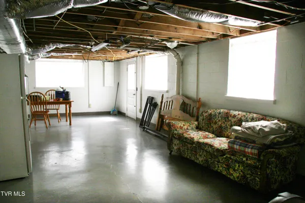 $199,900 | 612 Oakwood Avenue, Pennington Gap, VA 24277