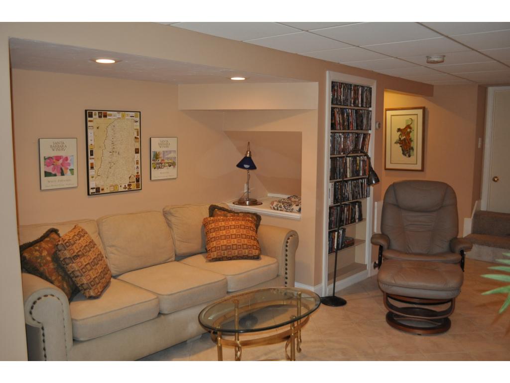 28 Crestview Terrace Stratham, NH 03885 - Photo 19 of 36 Gallery Image 19