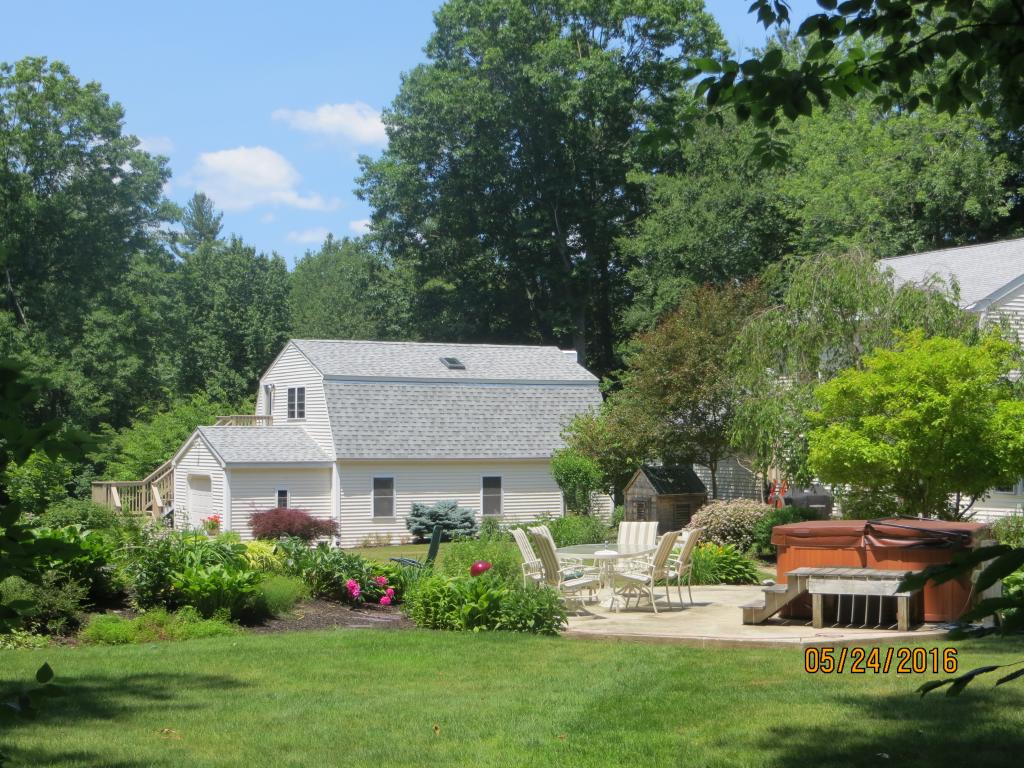 28 Crestview Terrace Stratham, NH 03885 - Photo 7 of 36 Gallery Image 7