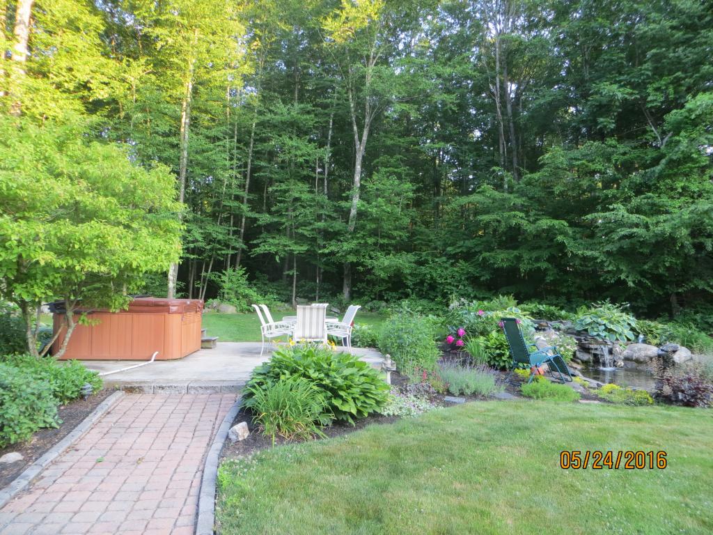 28 Crestview Terrace Stratham, NH 03885 - Photo 8 of 36 Gallery Image 8