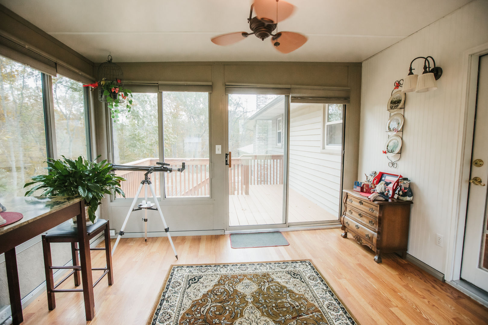 518 Brandywine Circle Varna, IL 61375 - Photo 12 of 44 a living room with a couch and a table