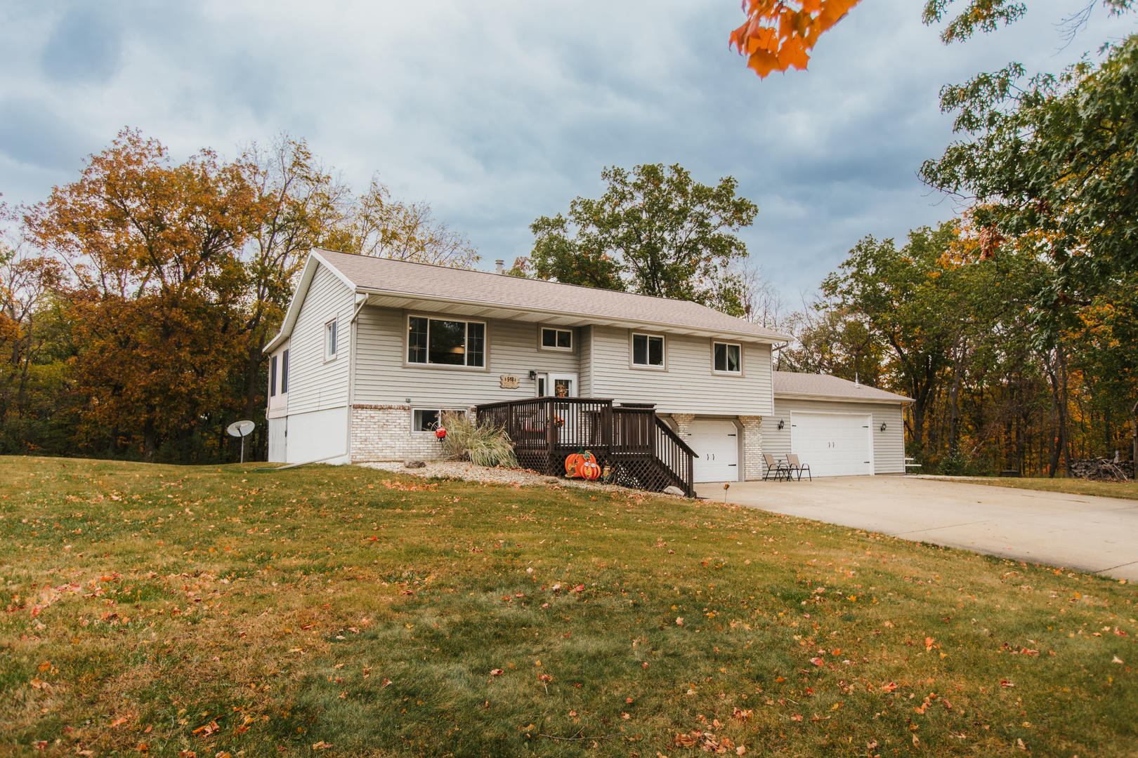 518 Brandywine Circle Varna, IL 61375 - Photo 34 of 44 a view of a house with a outdoor space