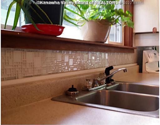 4053 Heizer Creek Road Poca, WV 25159 - Photo 5 of 16 Kitchen.