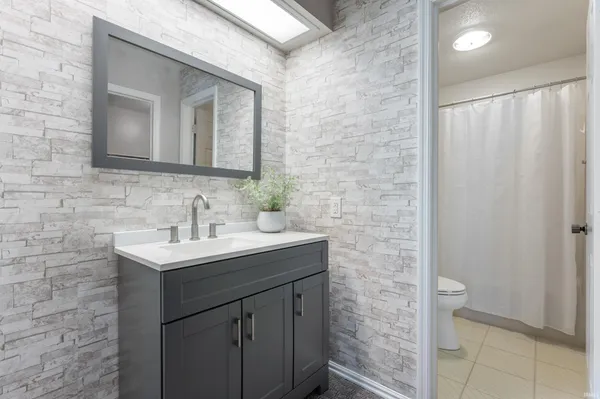 $110,000 | 4501 Wheeling Avenue, Unit 5E5, Muncie, IN 47304