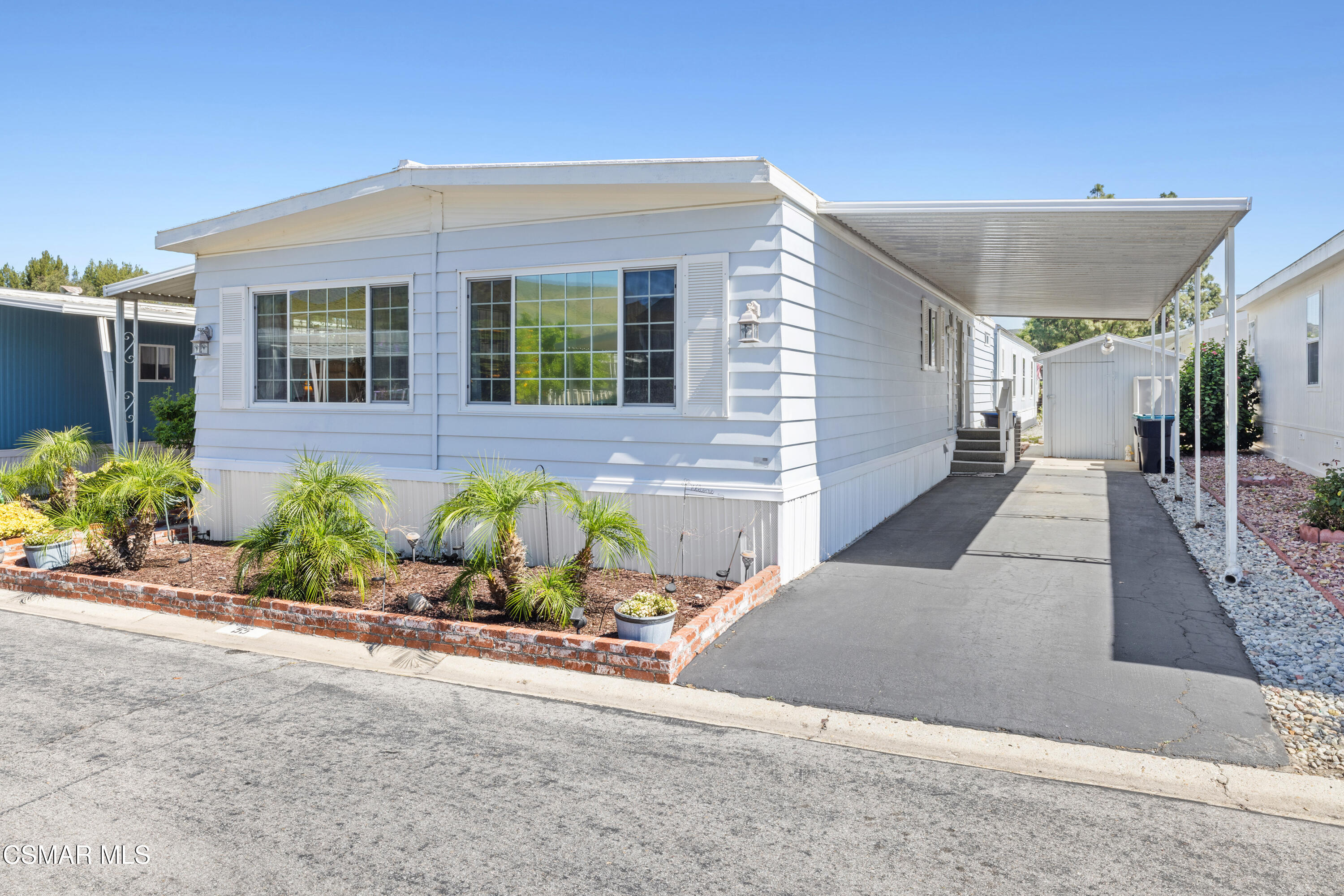 195 Tierra Rejada Road, Unit 55 Simi Valley, CA 93065 - Photo 3 of 36 Friendly3