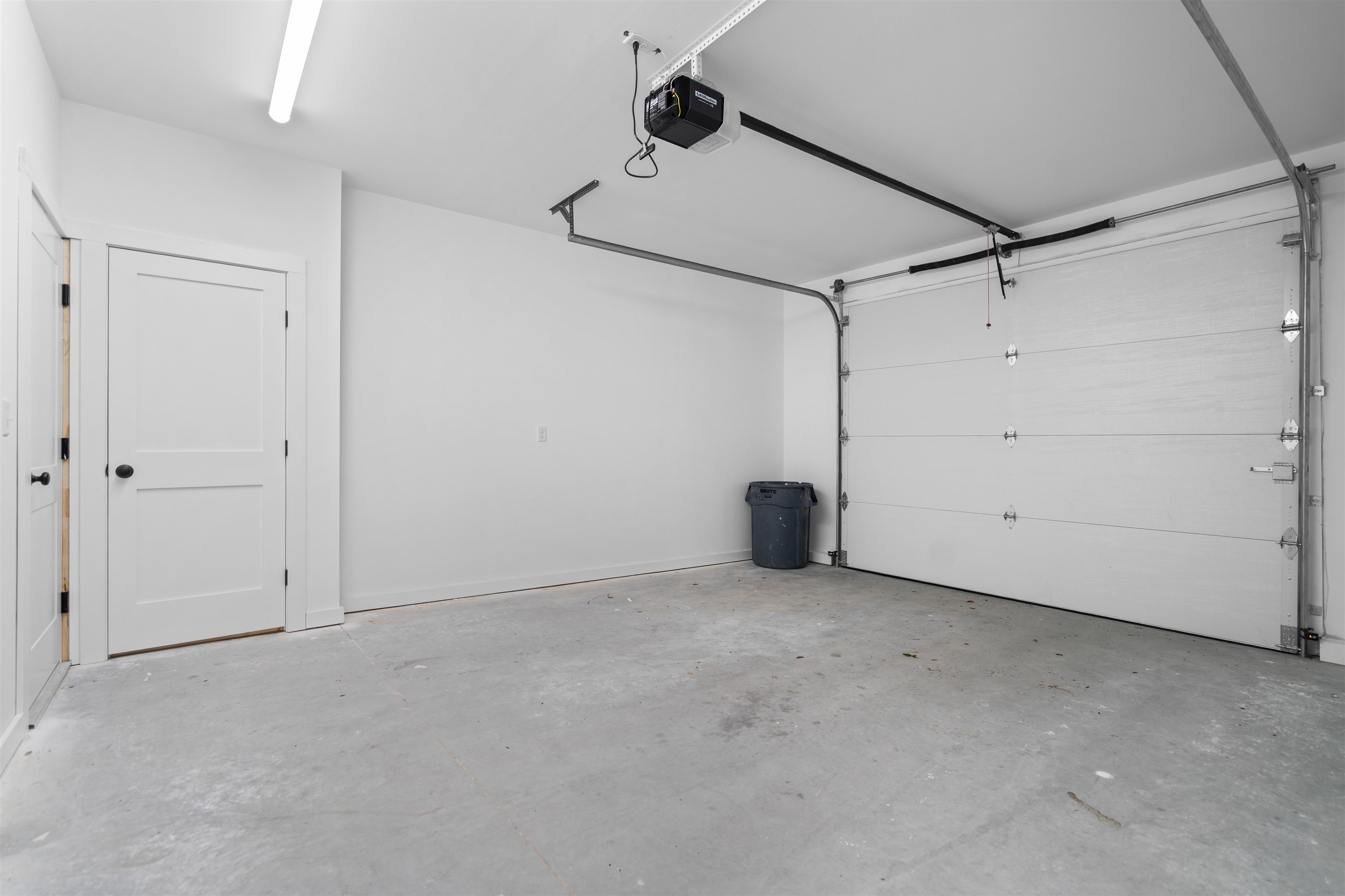 4 Tanager Circle, Unit 8 Concord, NH 03303 - Photo 34 of 51