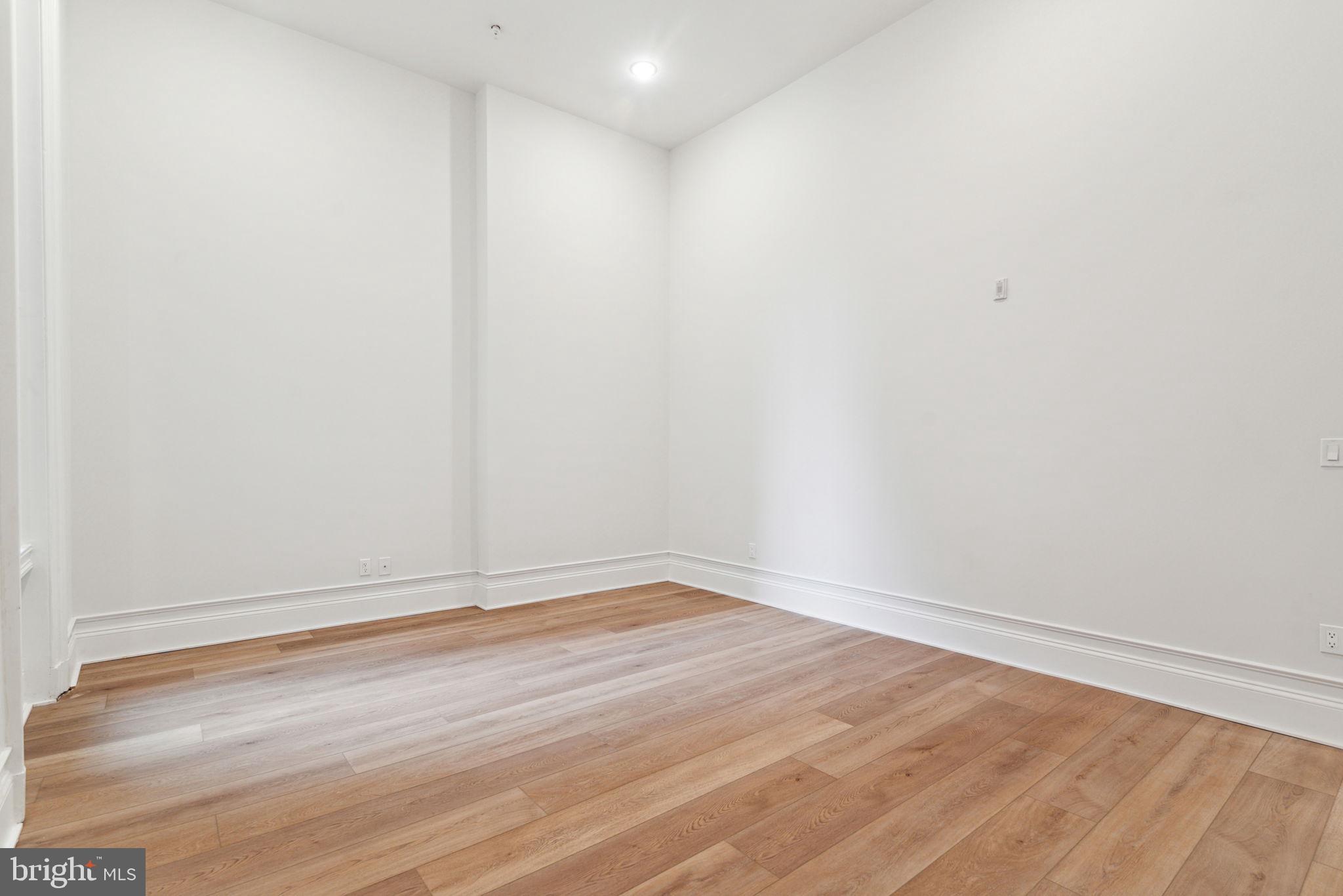 1822 Chestnut Street, Unit 3R Philadelphia, PA 19103 - Photo 23 of 27