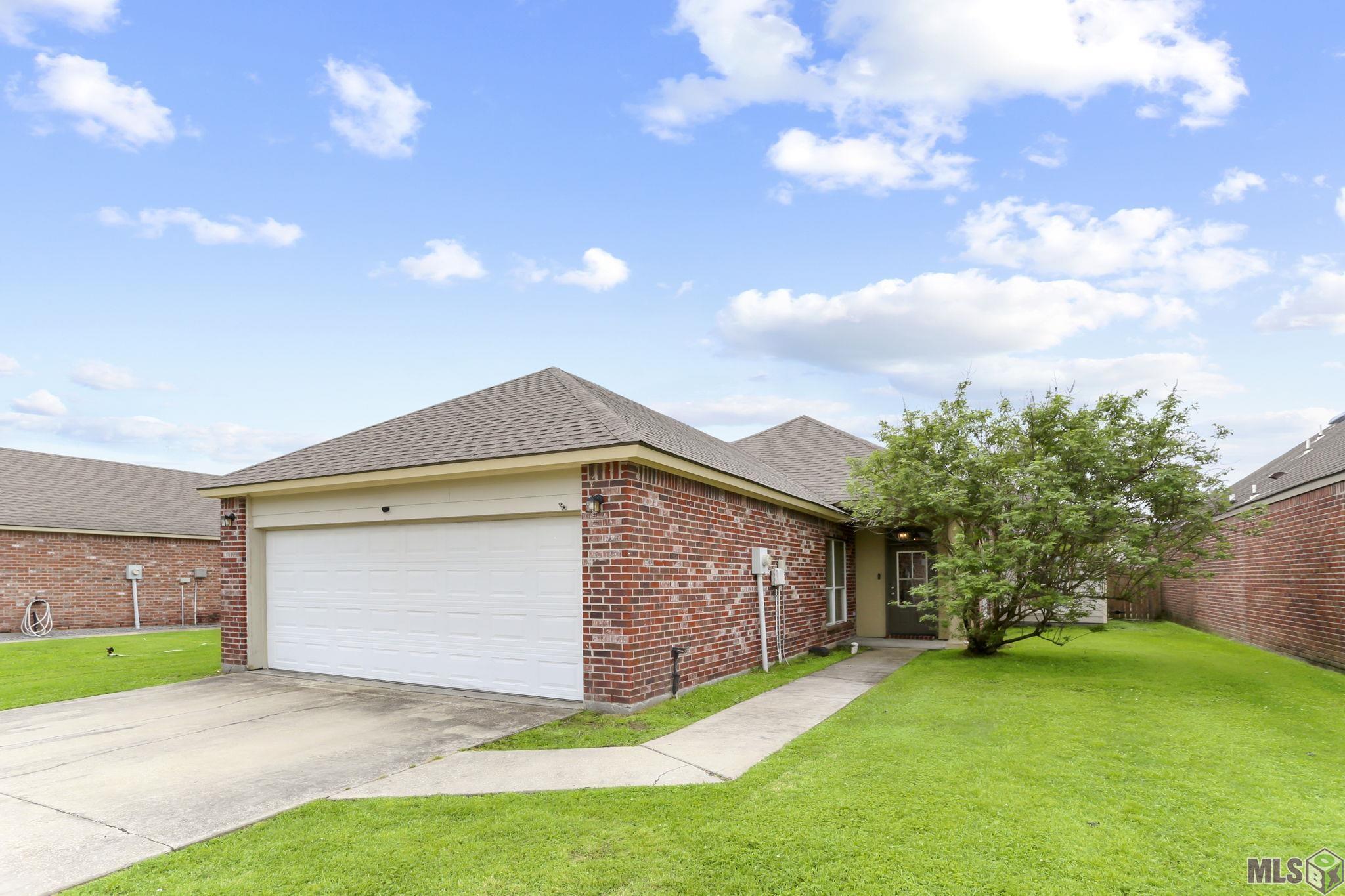 4053 Northshore Avenue Baton Rouge, LA 70820 - Photo 1 of 18 Gallery Image 1