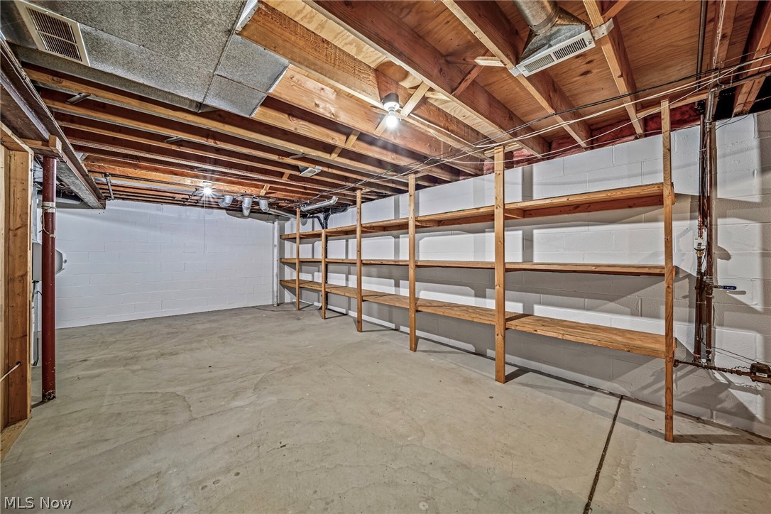 6325 Coldstream Road Cleveland, OH 44143 - Photo 19 of 20 Gallery Image 19