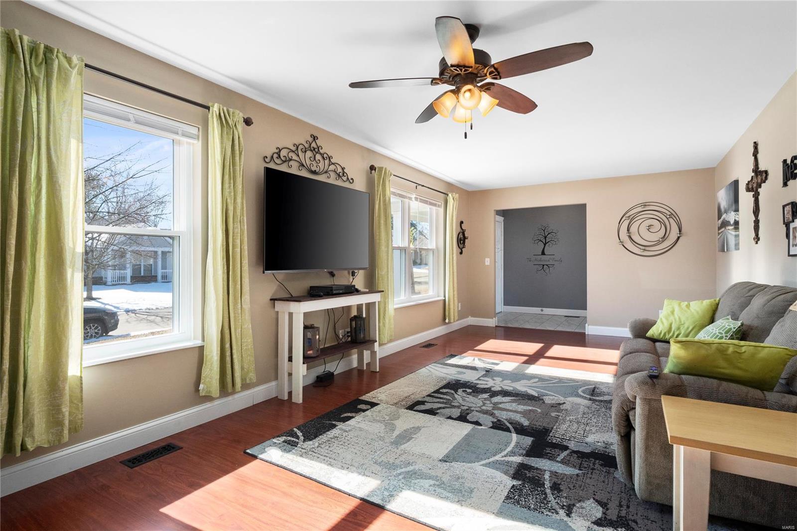 1017 Pasture Ridge Drive St. Peters, MO 63376 - Photo 5 of 27 Gallery Image 5