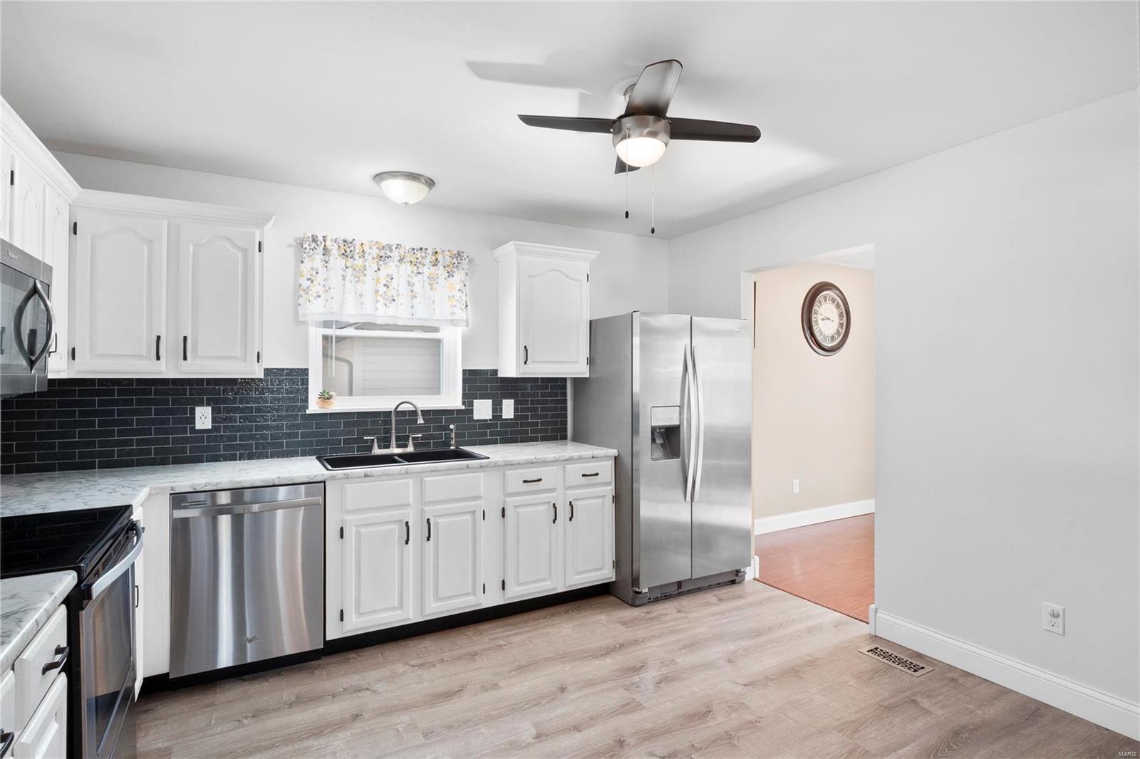 1017 Pasture Ridge Drive St. Peters, MO 63376 - Photo 9 of 27 Gallery Image 9