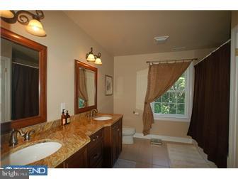 225 Shoemaker Road Bridgeton, NJ 08302 - Photo 8 of 12 Bathroom