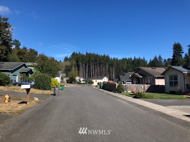 26413 Barrett Road Northeast Kingston, WA 98346 - Photo 2 of 7 Gallery Image 2