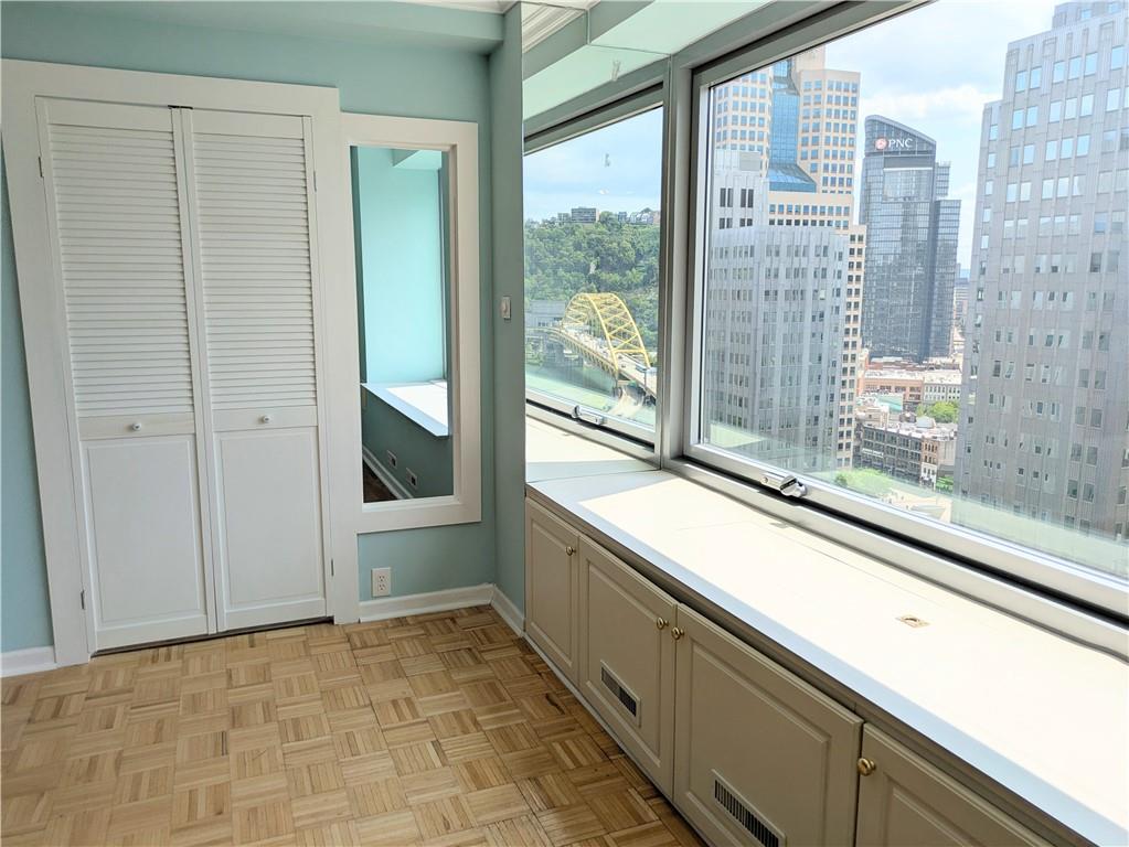 320 Fort Duquesne Boulevard, Unit 24M Pittsburgh, PA 15222 - Photo 29 of 40 a view of a bathroom with a large window