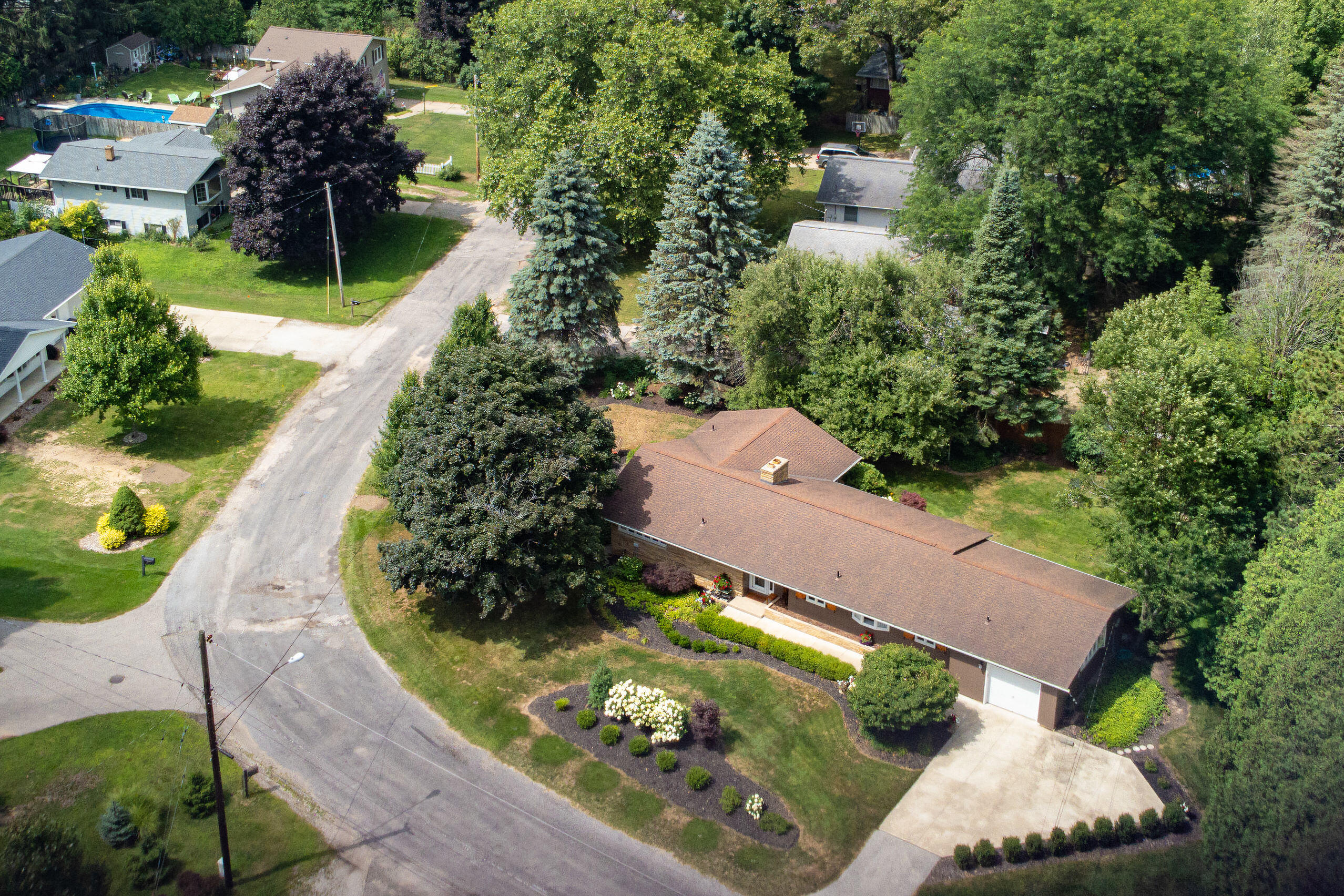 212 Pinecrest Road Whitehall, MI 49461 - Photo 1 of 77 212_Pinecrest_Rd-68