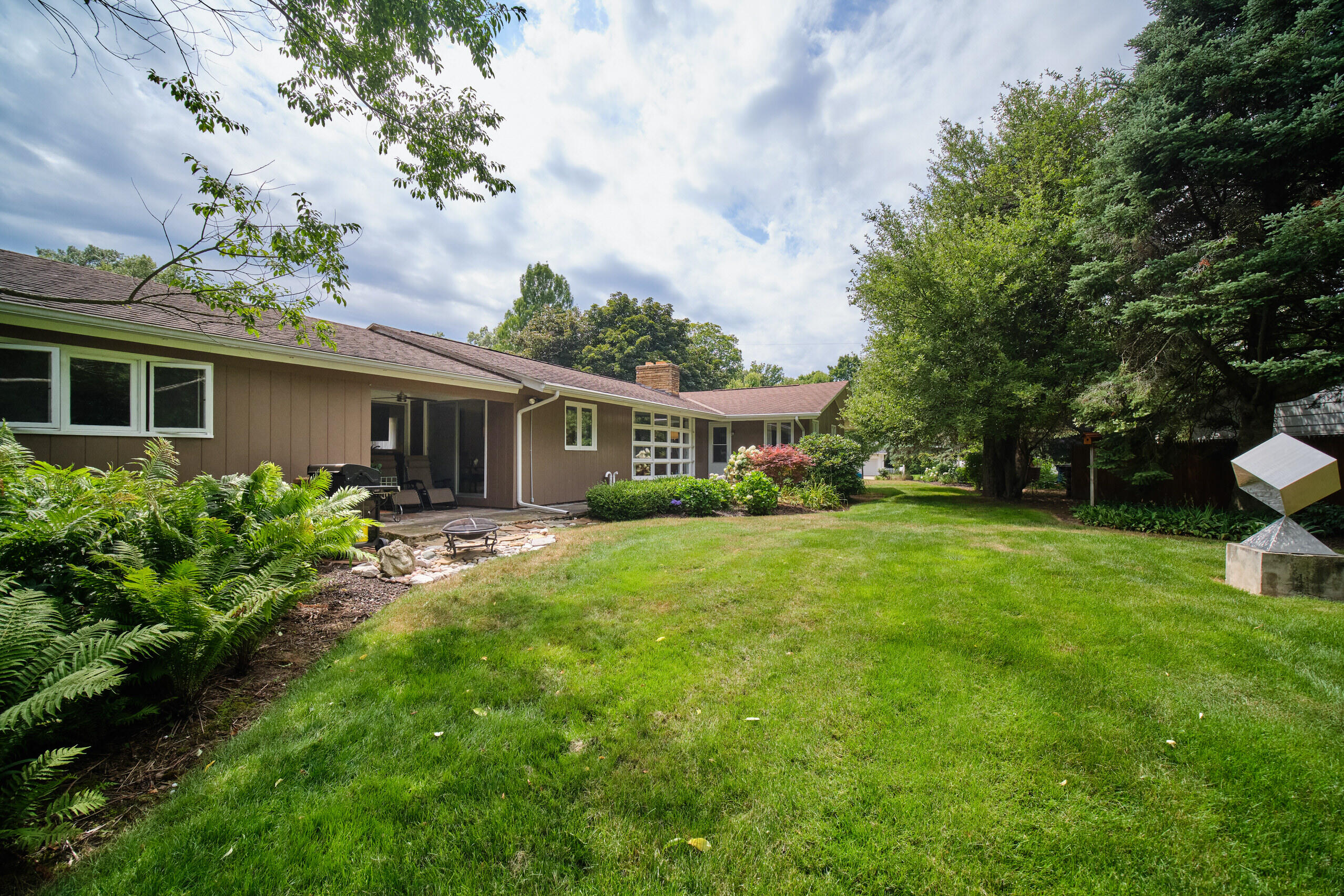 212 Pinecrest Road Whitehall, MI 49461 - Photo 53 of 77 212_Pinecrest_Rd-54