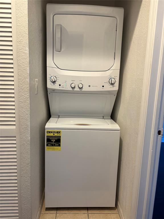 3533 Merrick Lane Margate, FL 33063 - Photo 8 of 14 a utility room with dryer and washer