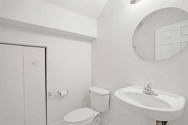 $2,400 | 3533 Merrick Lane, Margate, FL 33063