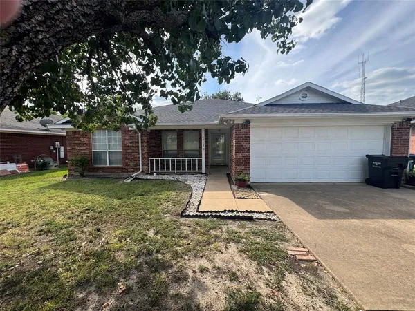 $2,000 | 6918 Sayle Street, Greenville, TX 75402
