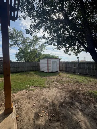 $2,000 | 6918 Sayle Street, Greenville, TX 75402