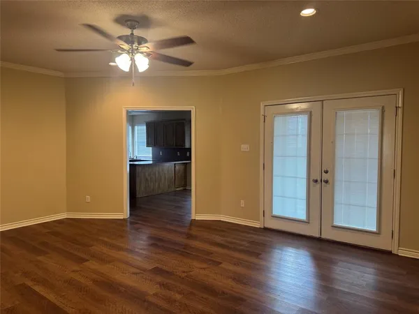 $2,000 | 6918 Sayle Street, Greenville, TX 75402