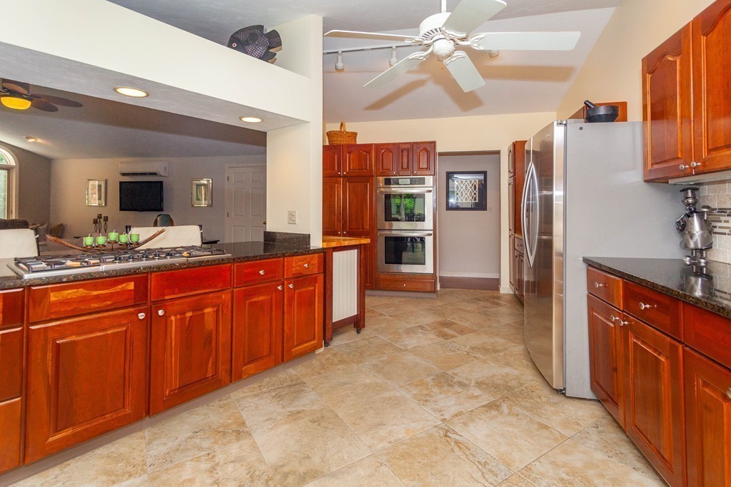 63 R Great Neck Road Wareham, MA 02538 - Photo 6 of 29 Gallery Image 6