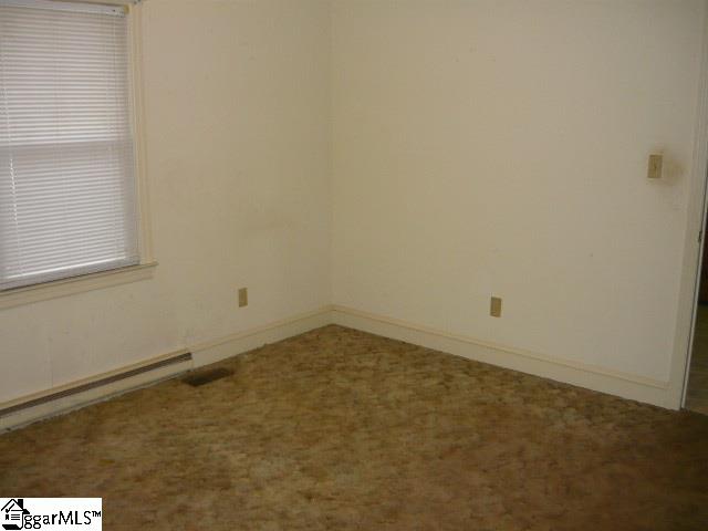 305 Latham Road Easley, SC 29640 - Photo 5 of 16 Gallery Image 5