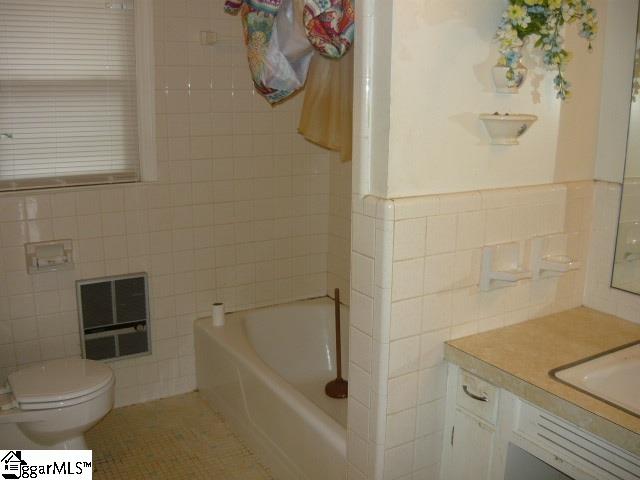 305 Latham Road Easley, SC 29640 - Photo 6 of 16 Gallery Image 6