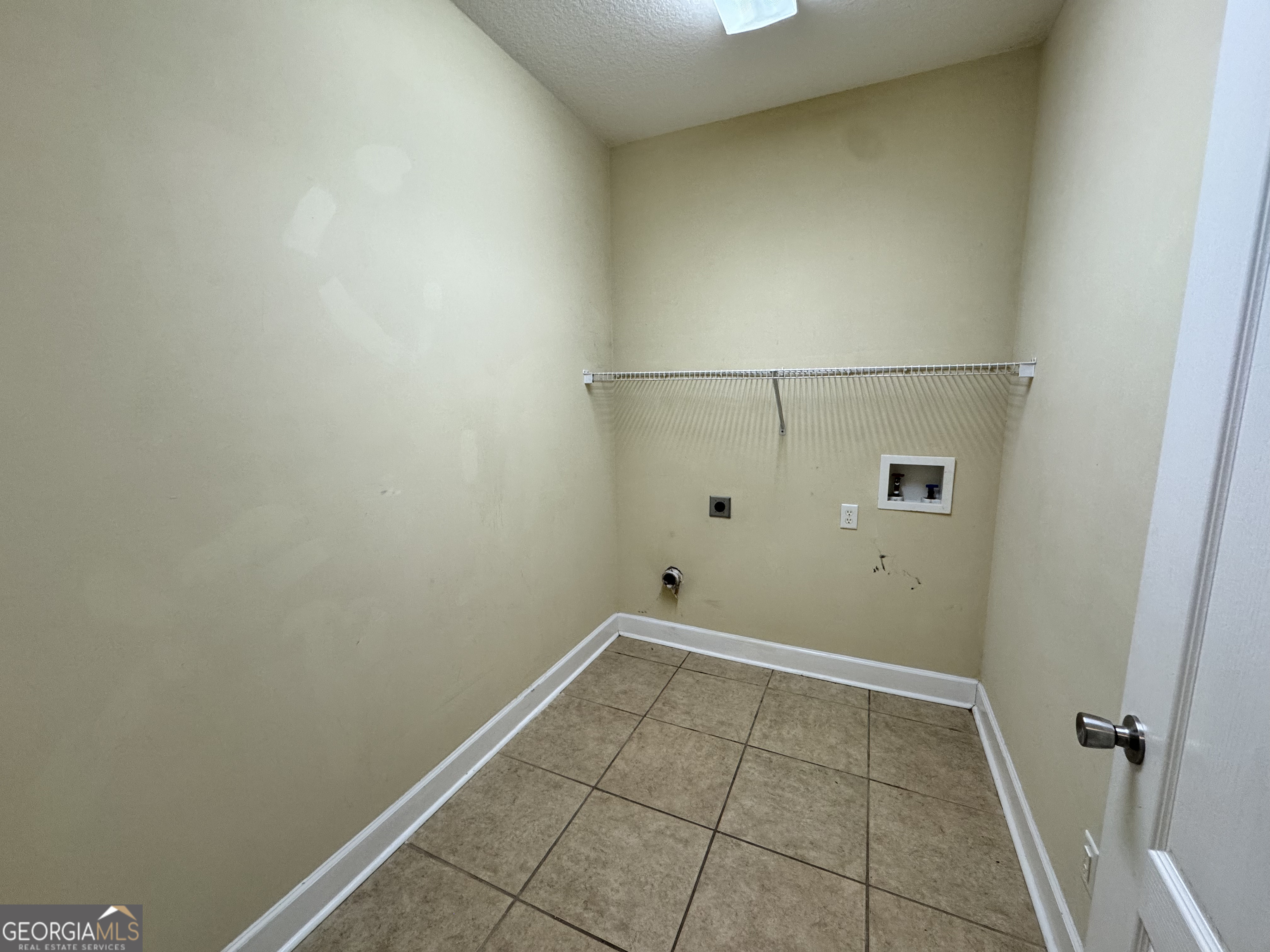 217 Austin Ryan Drive Kingsland, GA 31548 - Photo 22 of 26 a view of a small space