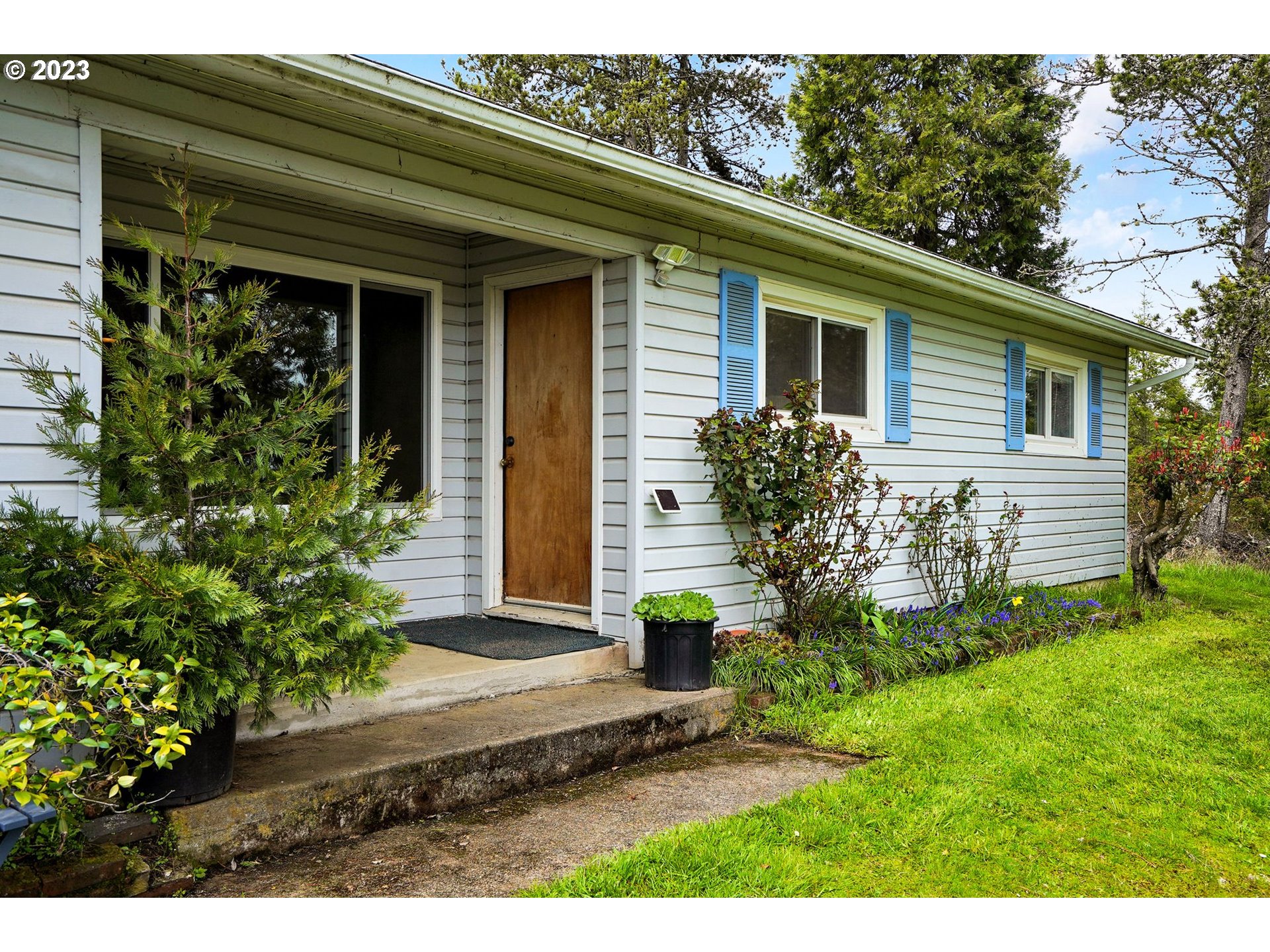 15770 Salt Creek Road Dallas, OR 97338 - Photo 2 of 28 Gallery Image 2
