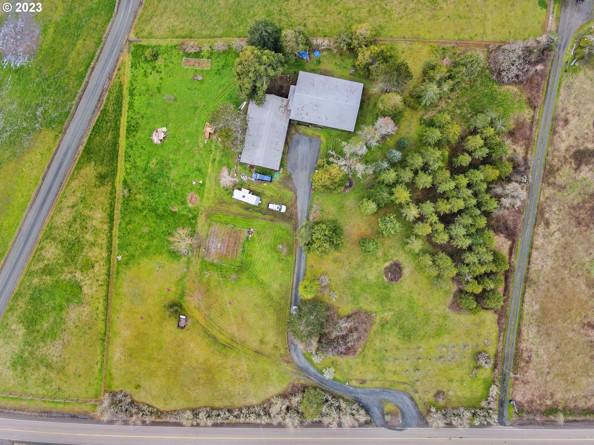 15770 Salt Creek Road Dallas, OR 97338 - Photo 25 of 28 Gallery Image 25