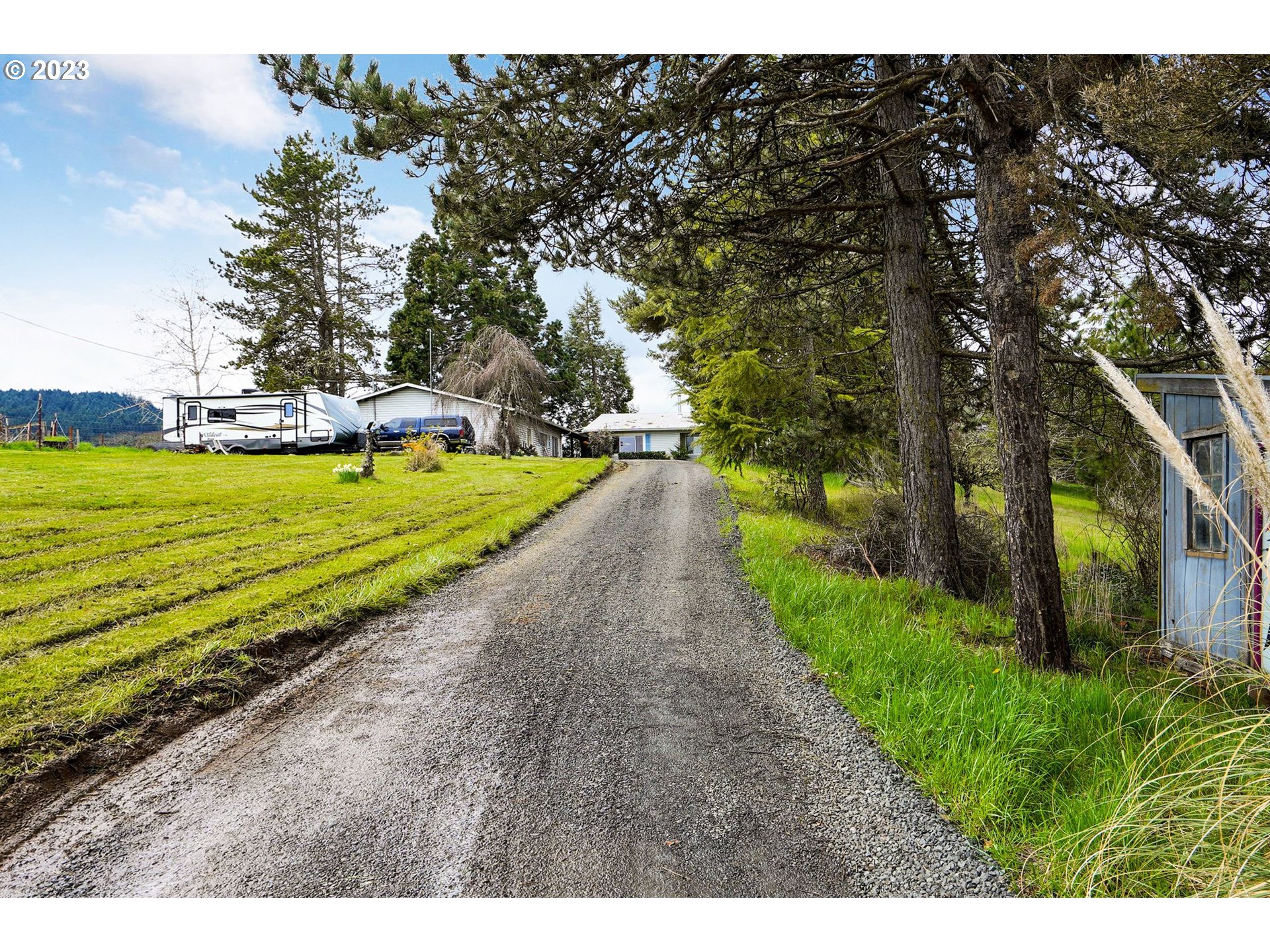 15770 Salt Creek Road Dallas, OR 97338 - Photo 5 of 28 Gallery Image 5