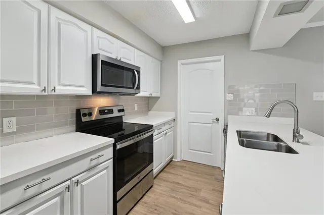 $170,000 | 1012 St Julien Drive, Unit B4, Kenner, LA 70065