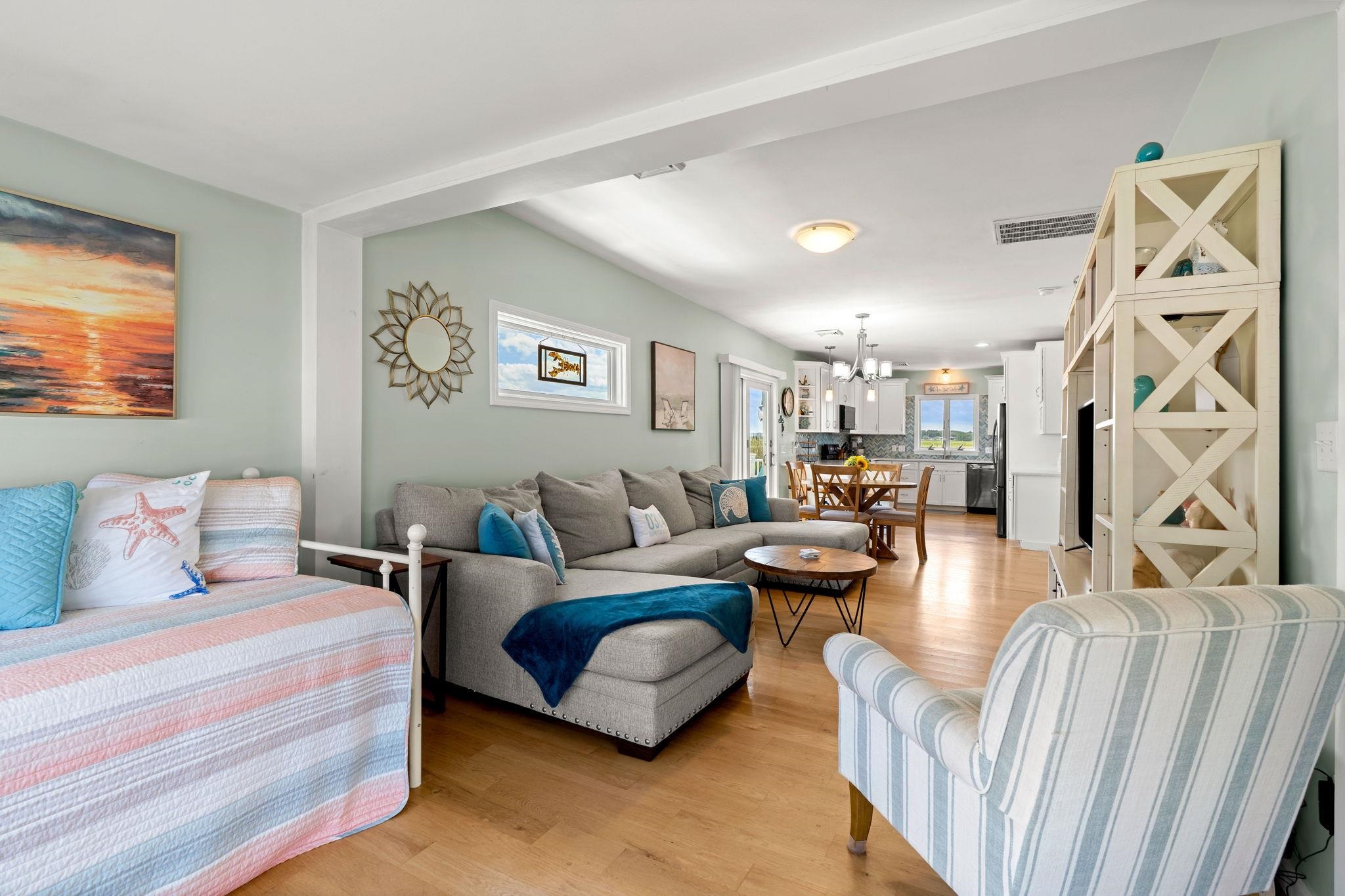 527 Ocean Boulevard Hampton, NH 03842 - Photo 7 of 38