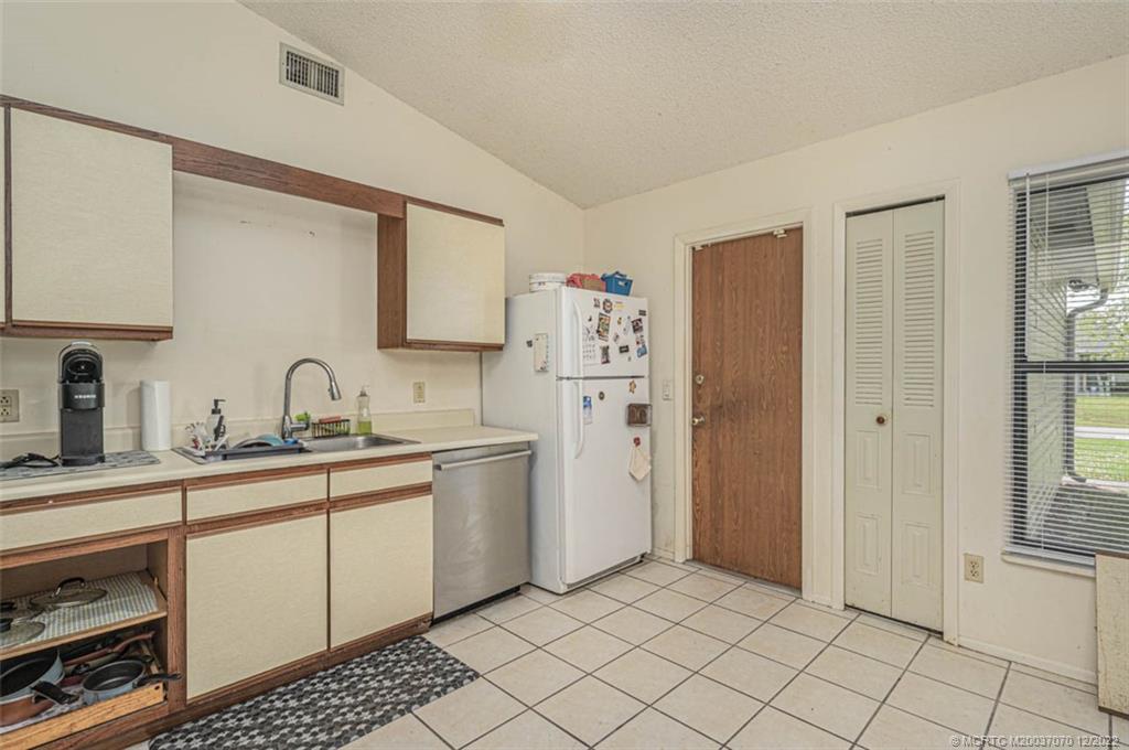 129 Southwest Ridgecrest Drive Port St. Lucie, FL 34953 - Photo 2 of 18
