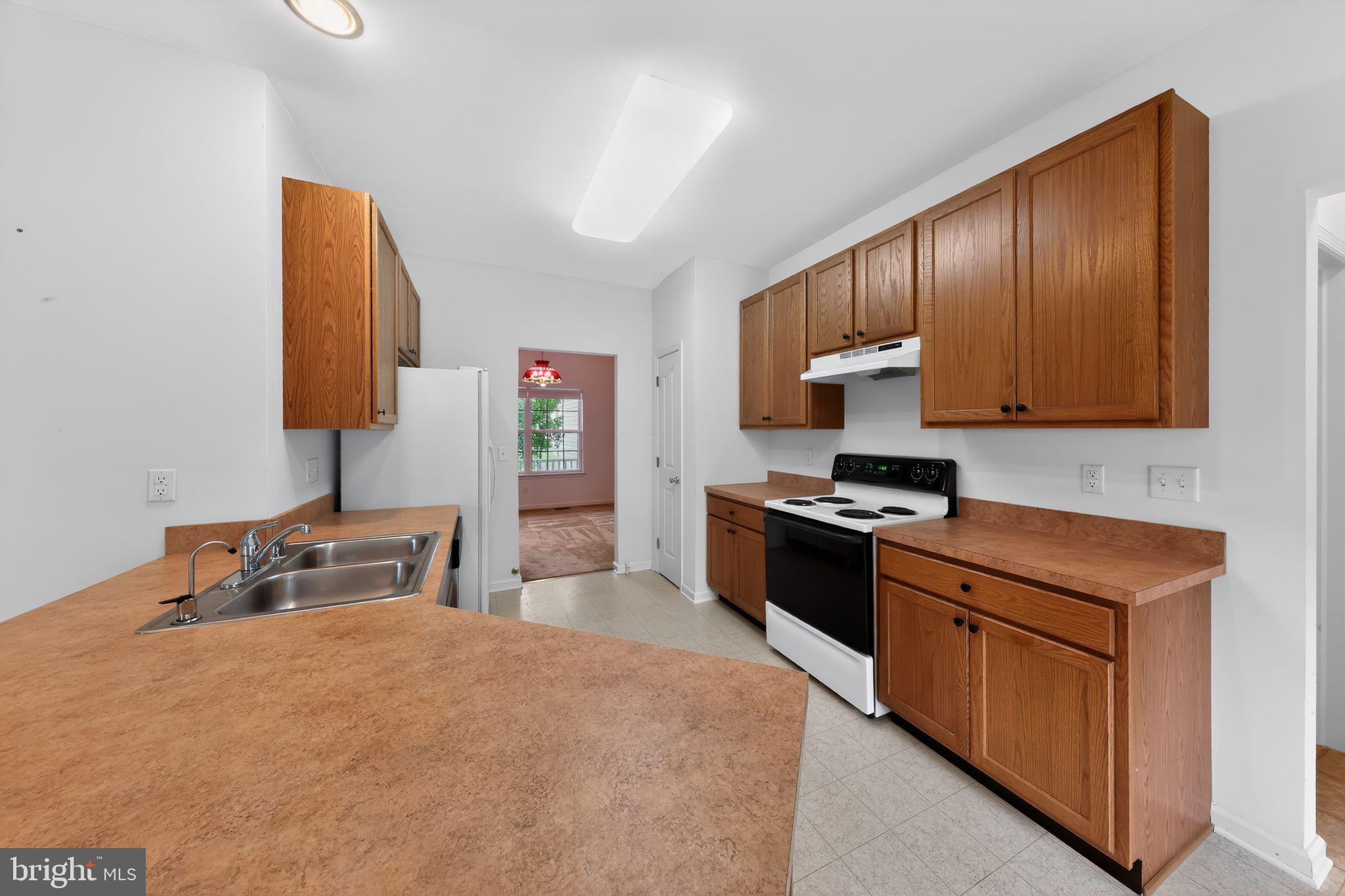5 Basalt Street Townsend, DE 19734 - Photo 11 of 45 Kitchen with view to dining