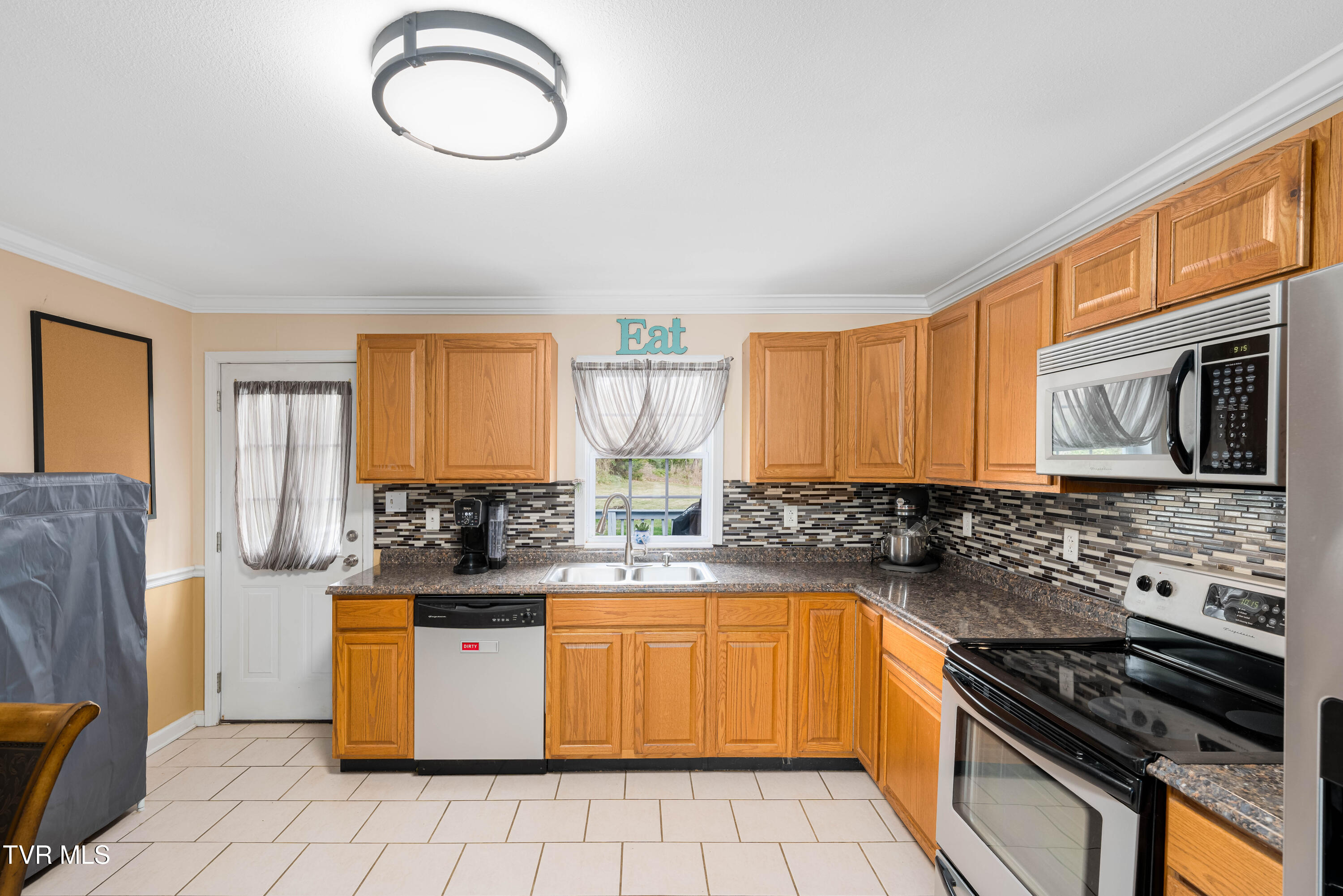 3402 West Walnut Street Johnson City, TN 37604 - Photo 19 of 66 3402 west walnut (51 of 66)