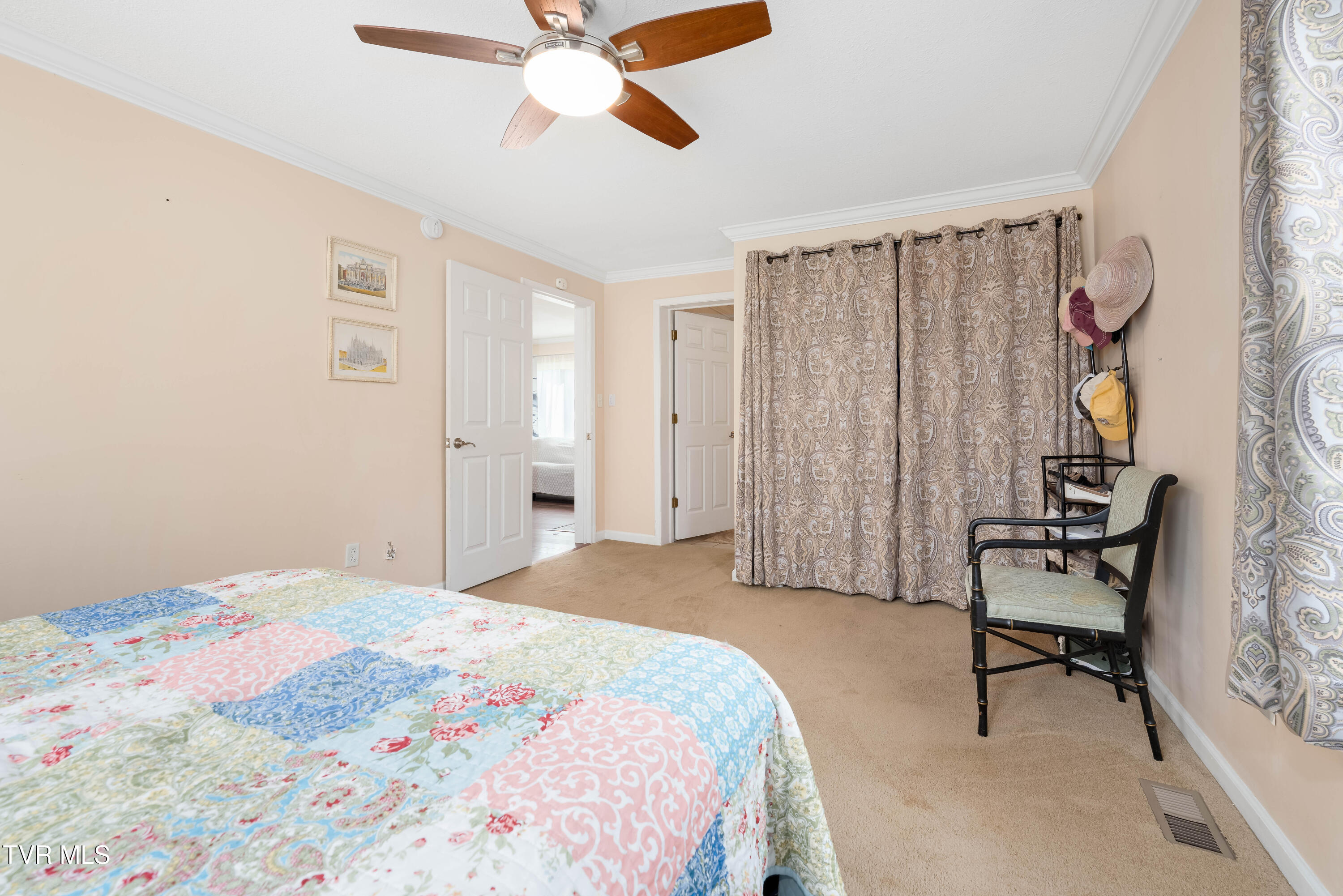 3402 West Walnut Street Johnson City, TN 37604 - Photo 24 of 66 3402 west walnut (60 of 66)