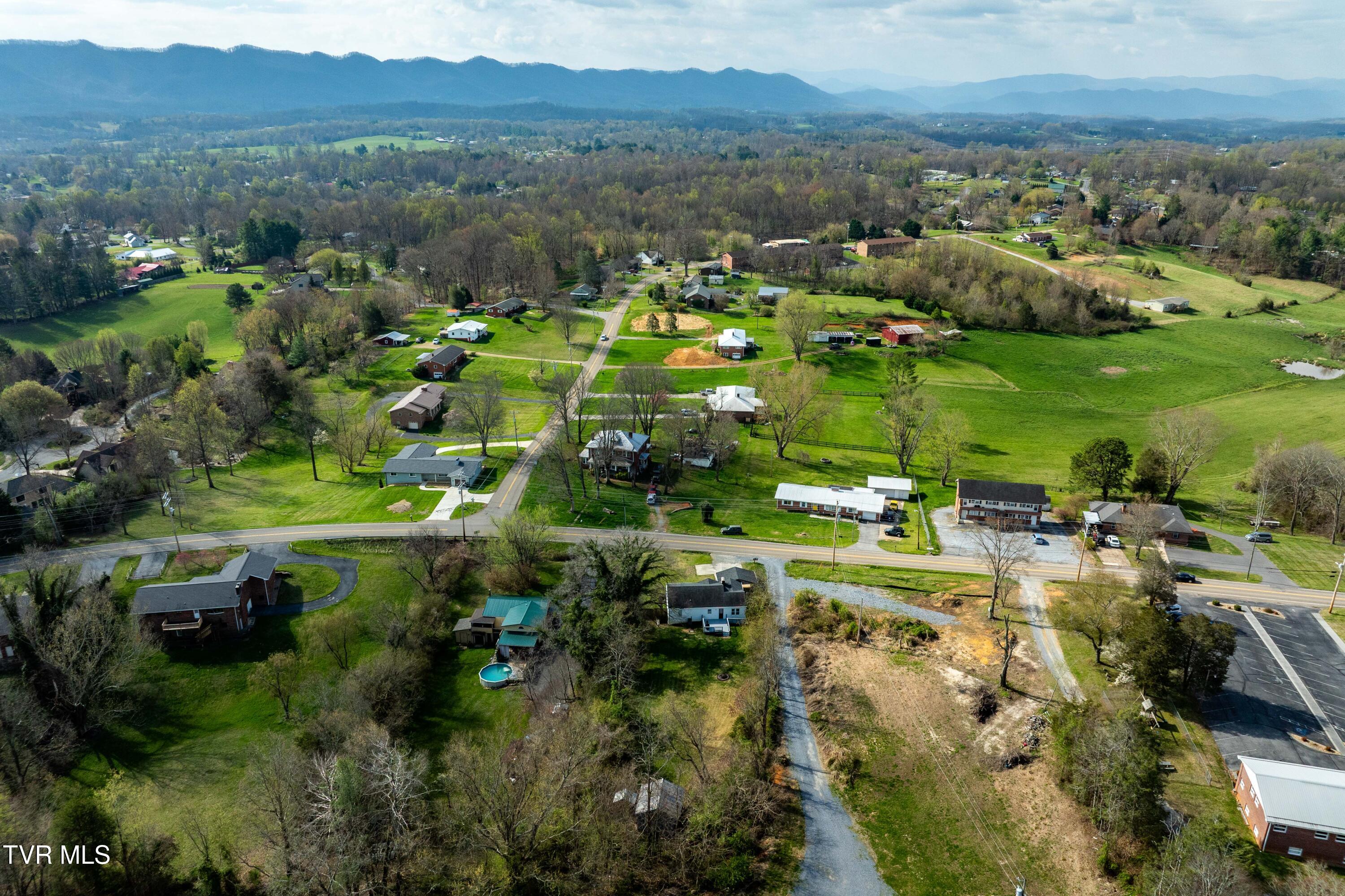 3402 West Walnut Street Johnson City, TN 37604 - Photo 57 of 66 3402 west walnut (6 of 66)