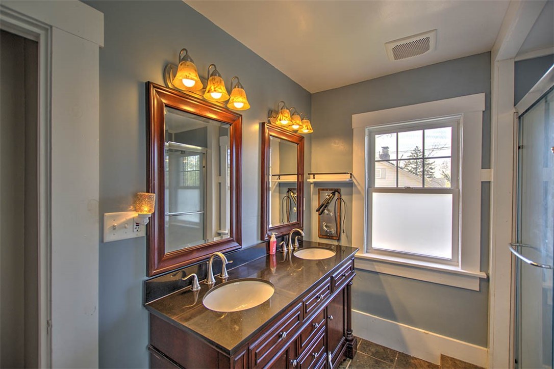 1405 Riverview Avenue Decatur, IL 62522 - Photo 18 of 29