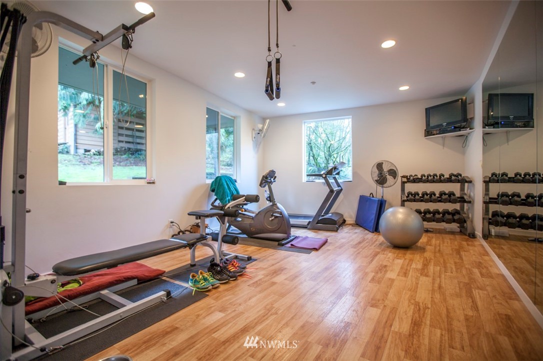 1333 Roy Road Bellingham, WA 98229 - Photo 14 of 37 a room with lots of chairs and mirrors