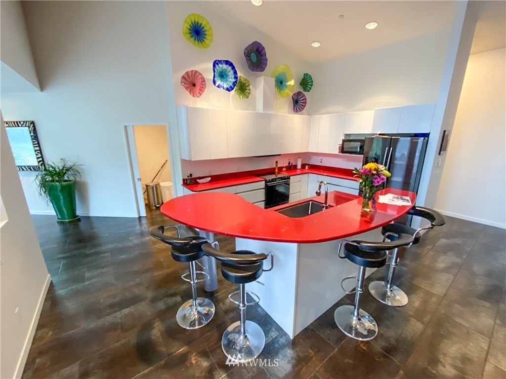 1333 Roy Road Bellingham, WA 98229 - Photo 19 of 37 a room with furniture and rug