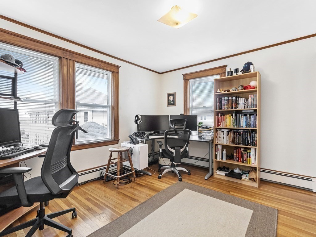 8-10 Berkshire Road Waltham, MA 02453 - Photo 16 of 36 Gallery Image 16