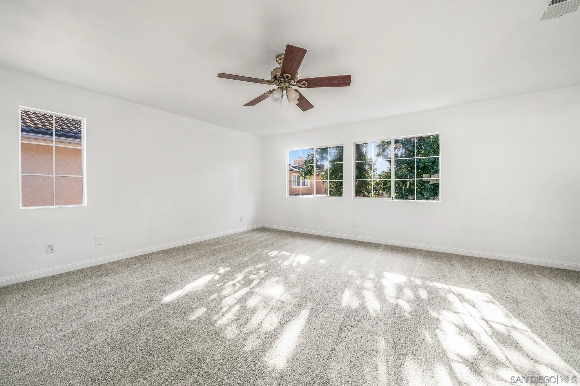 346 Spring Canyon Way Oceanside, CA 92057 - Photo 21 of 48 Gallery Image 21